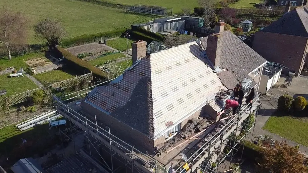 roof repairs tamworth roofing